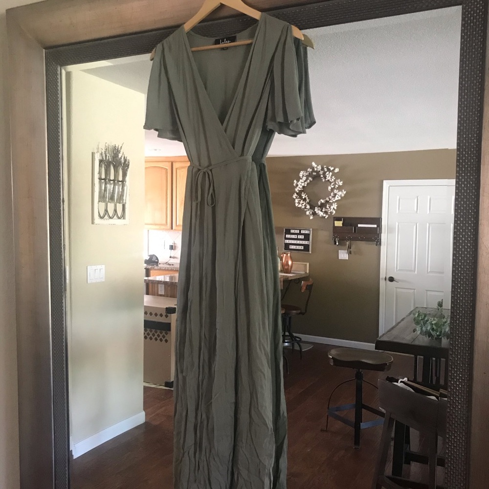 Lulu’s maxi wrap dress